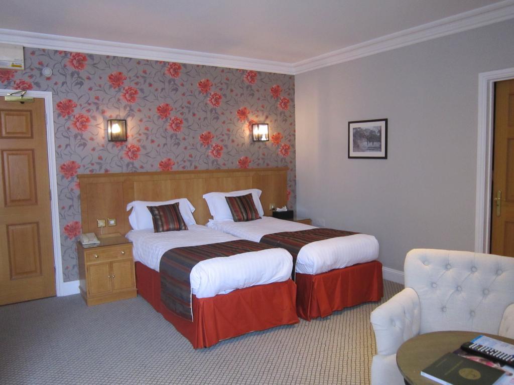 Whittlebury Hall And Spa Extérieur photo