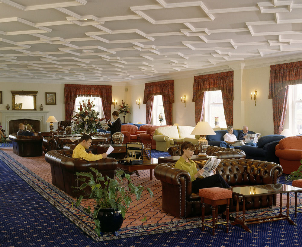 Whittlebury Hall And Spa Extérieur photo